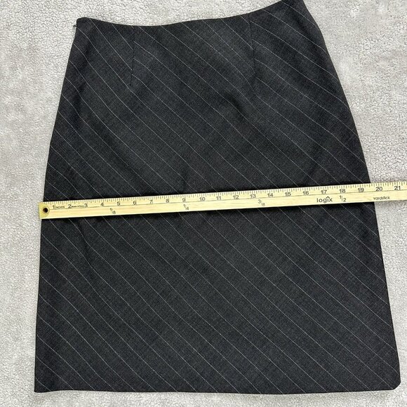 Trina Turk Women's Career Pinstripe Straight Skirt Side Zip Size 4 Gray *FLAW - Picture 6 of 9